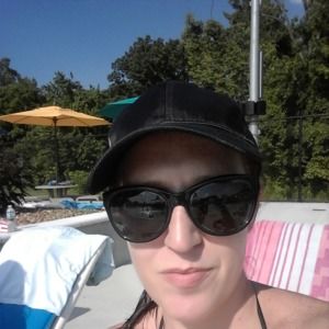 Meet your Posher, Christina